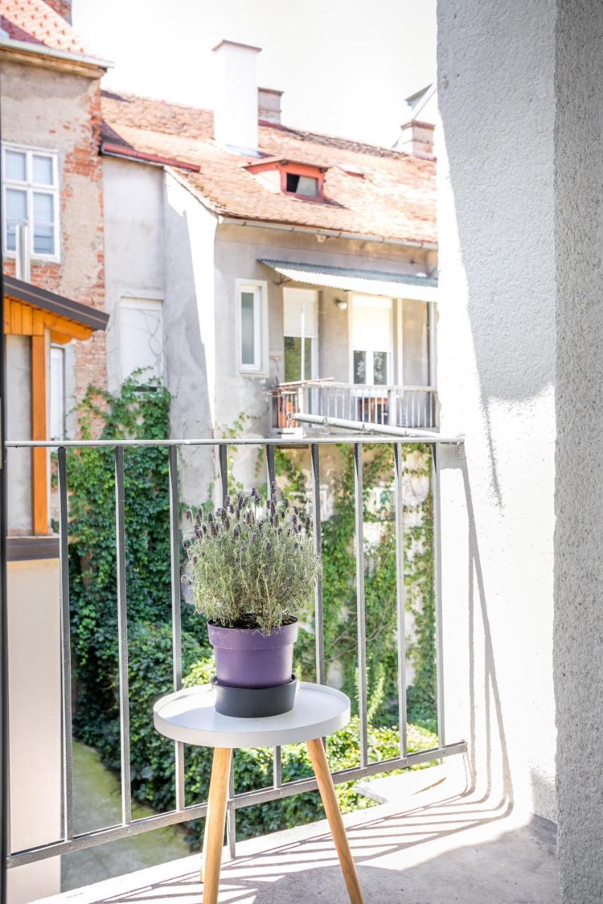 Go2Zagreb Chick Apartment Private Parking Available Exterior photo